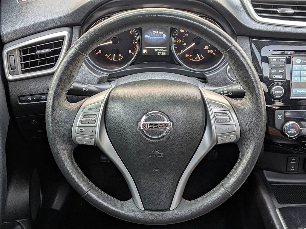 Thumbnail: 2015 Nissan Rogue - 12