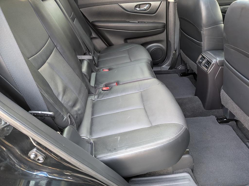 Thumbnail: 2015 Nissan Rogue - 27