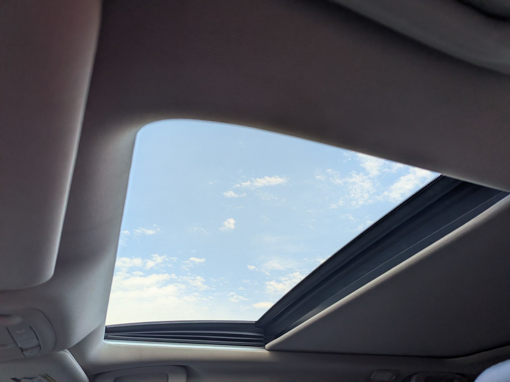 Thumbnail: 2015 Nissan Rogue - 26