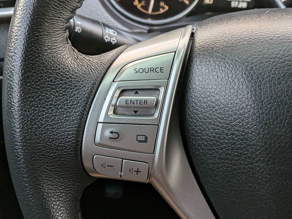 Thumbnail: 2015 Nissan Rogue - 29