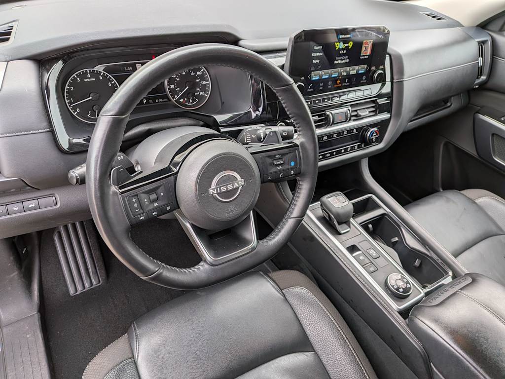 Thumbnail: 2023 Nissan Pathfinder - 2