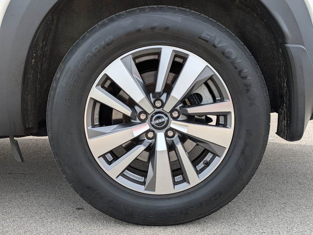 Thumbnail: 2023 Nissan Pathfinder - 8