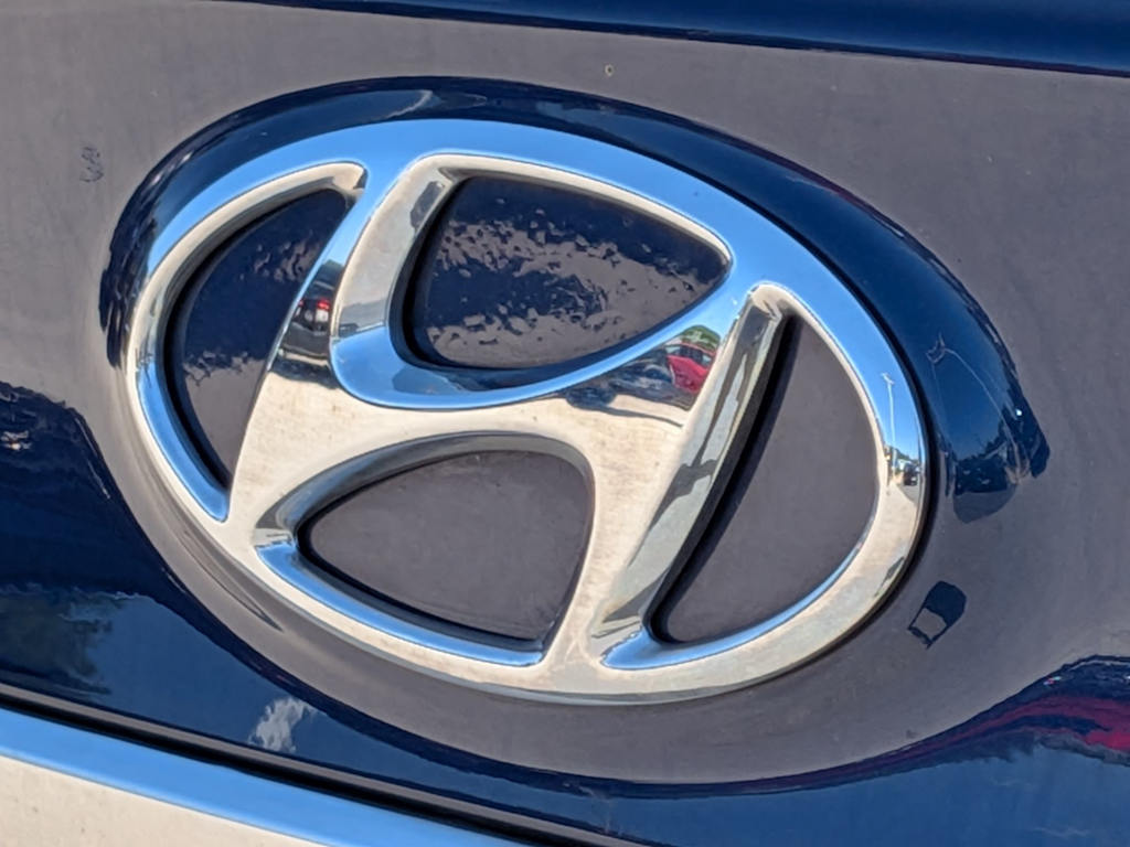 Thumbnail: 2020 Hyundai Santa Fe - 24