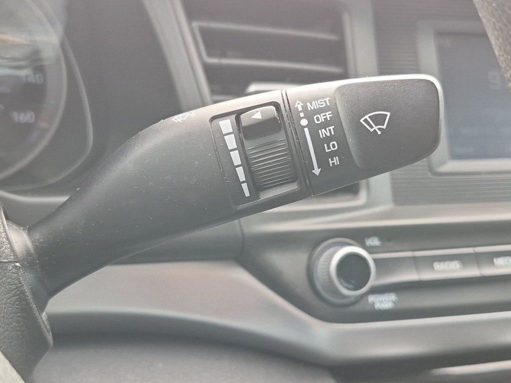 Thumbnail: 2019 Hyundai Elantra - 30