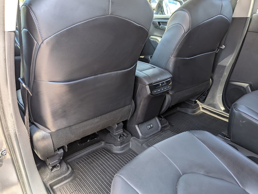 Thumbnail: 2021 Toyota Highlander - 10