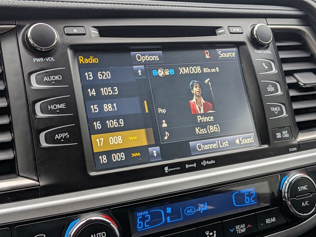 Thumbnail: 2019 Toyota Highlander - 14