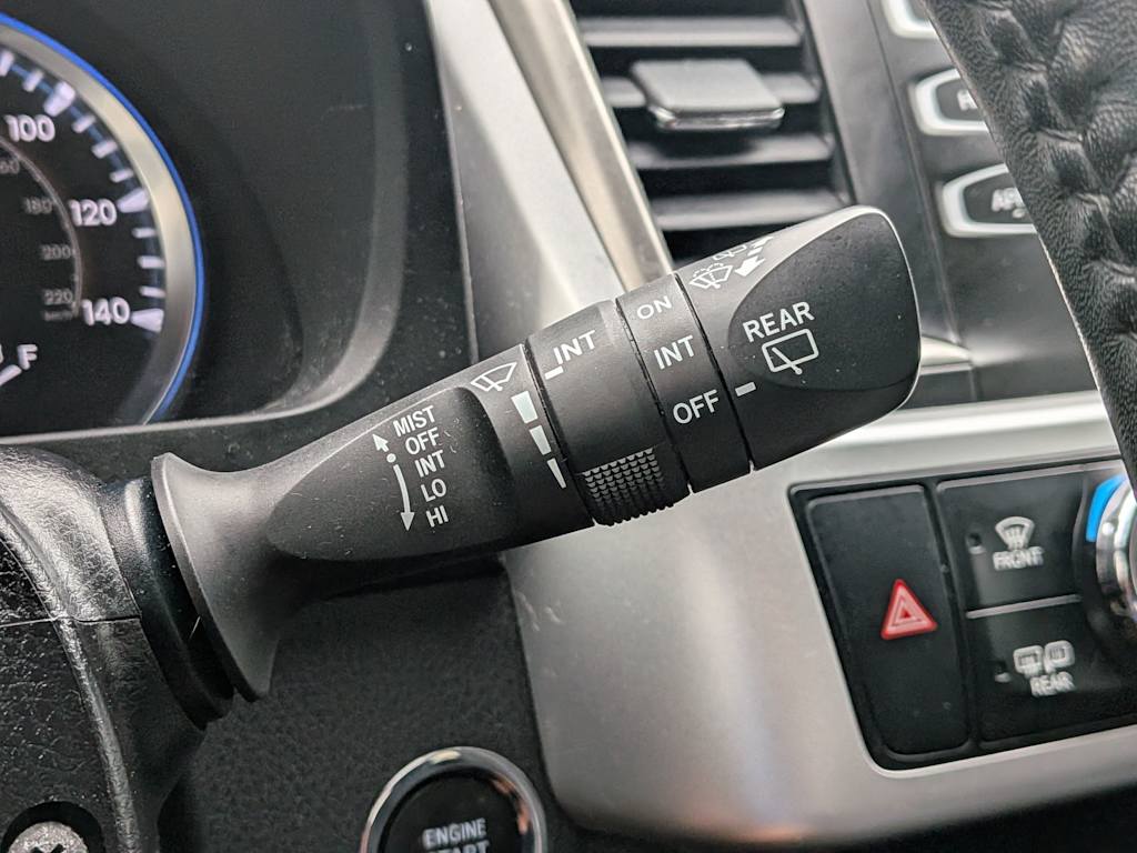 Thumbnail: 2019 Toyota Highlander - 31