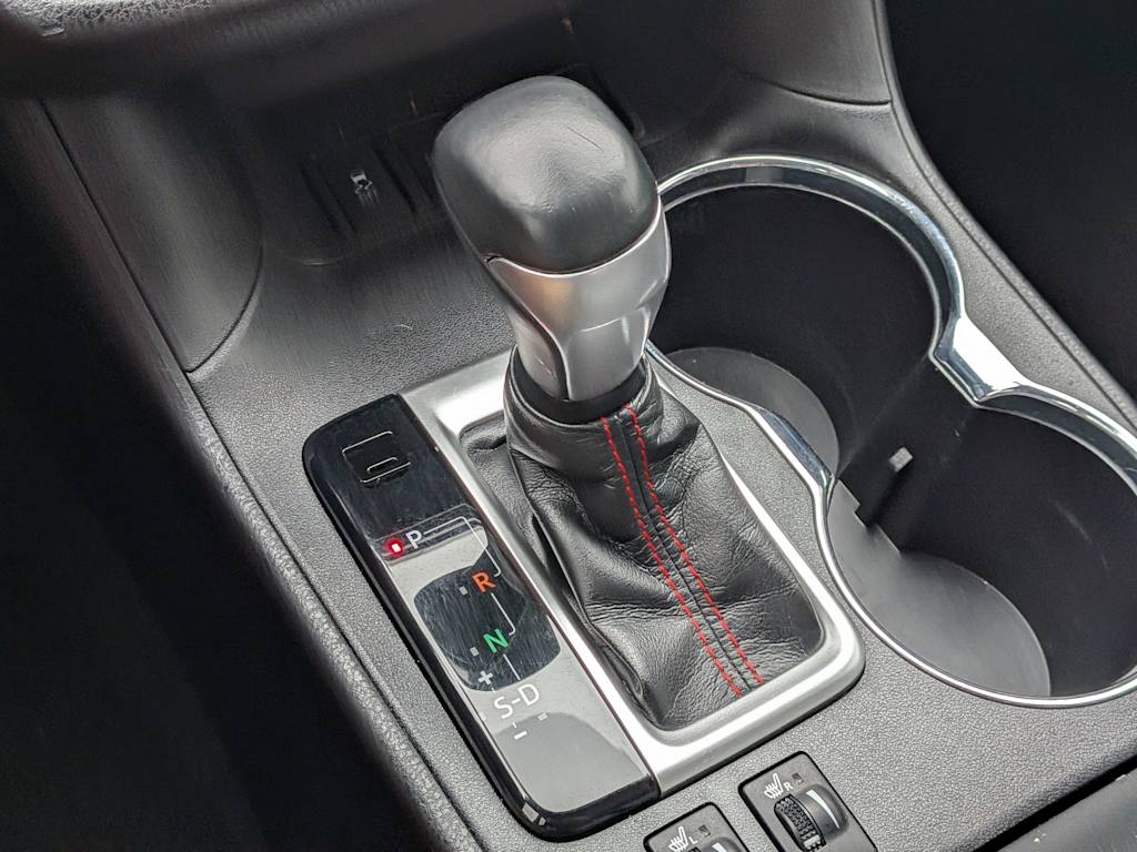 Thumbnail: 2019 Toyota Highlander - 32
