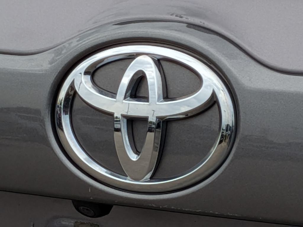 Thumbnail: 2019 Toyota Highlander - 25