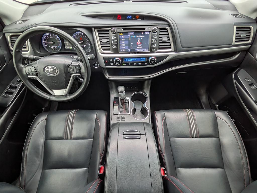 Thumbnail: 2019 Toyota Highlander - 9