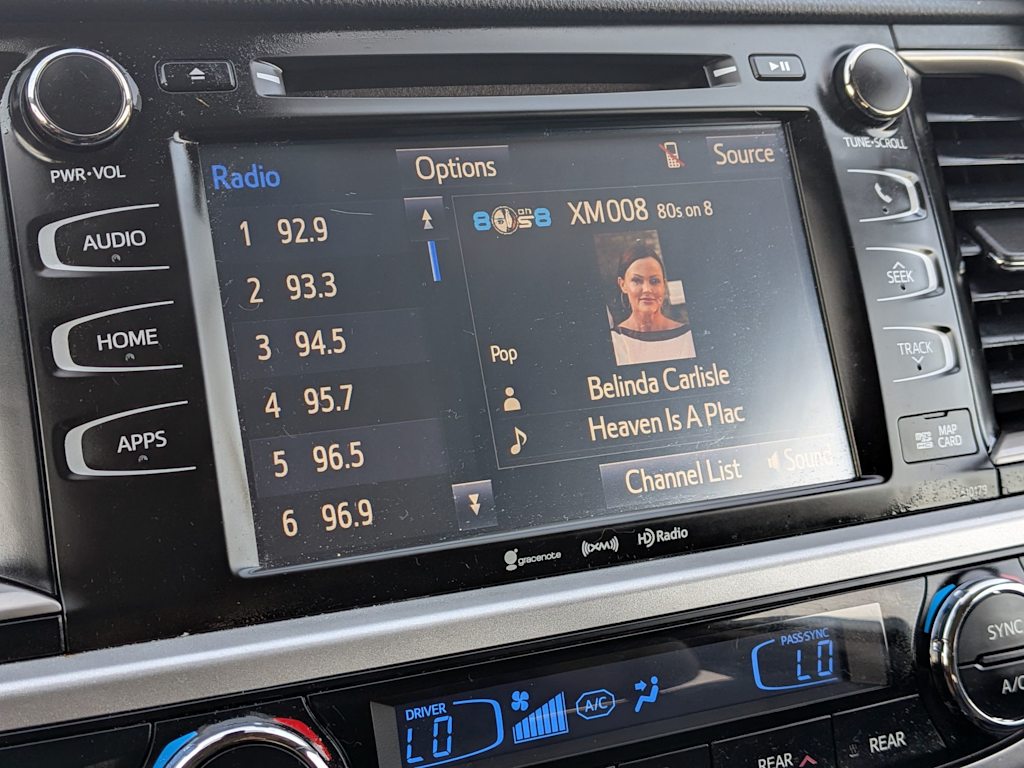 Thumbnail: 2018 Toyota Highlander - 14