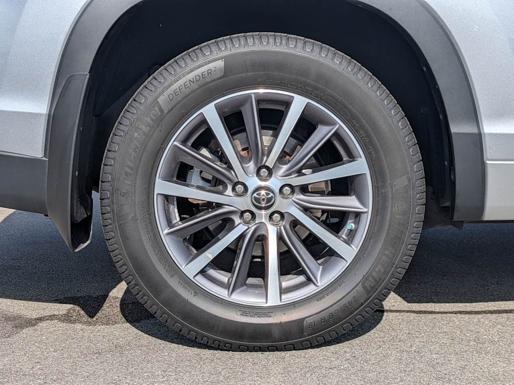 Thumbnail: 2018 Toyota Highlander - 8