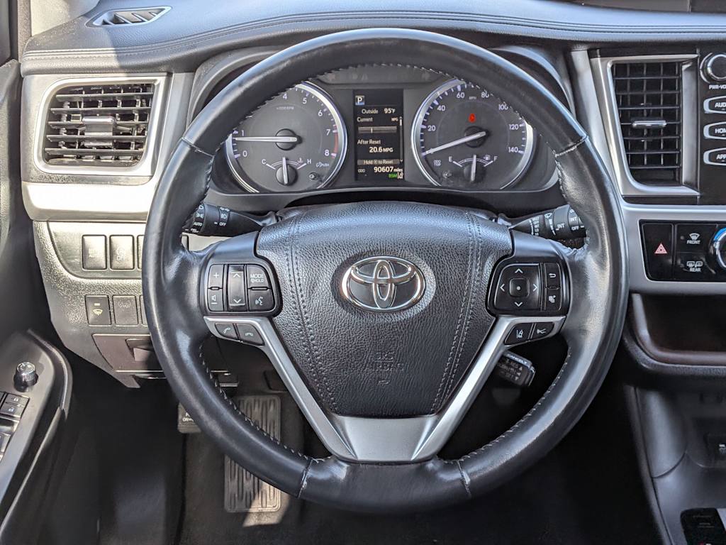 Thumbnail: 2018 Toyota Highlander - 13