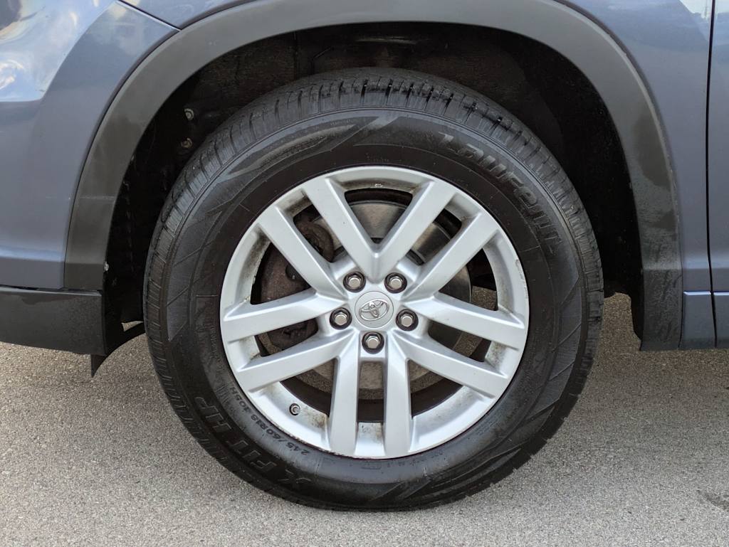 Thumbnail: 2015 Toyota Highlander - 7