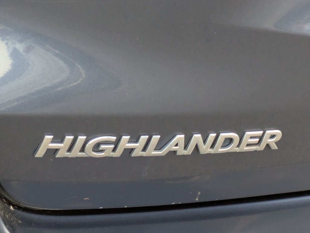 Thumbnail: 2015 Toyota Highlander - 24