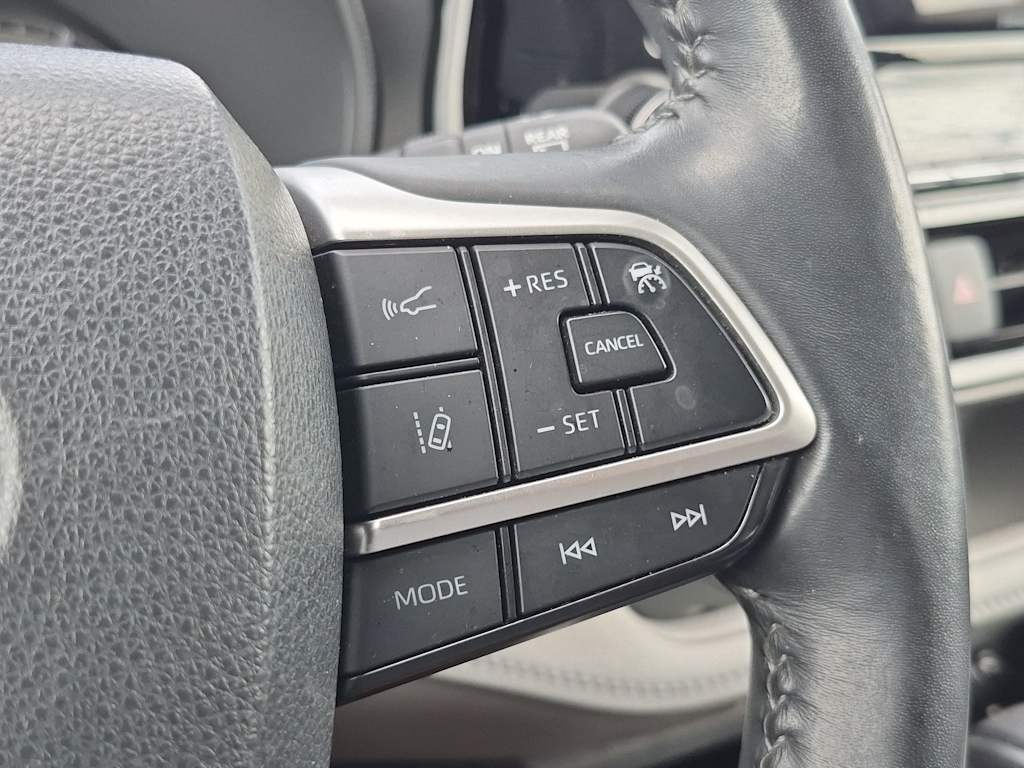 Thumbnail: 2022 Toyota Highlander - 30