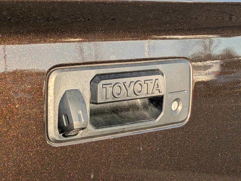 Thumbnail: 2021 Toyota Tundra - 21