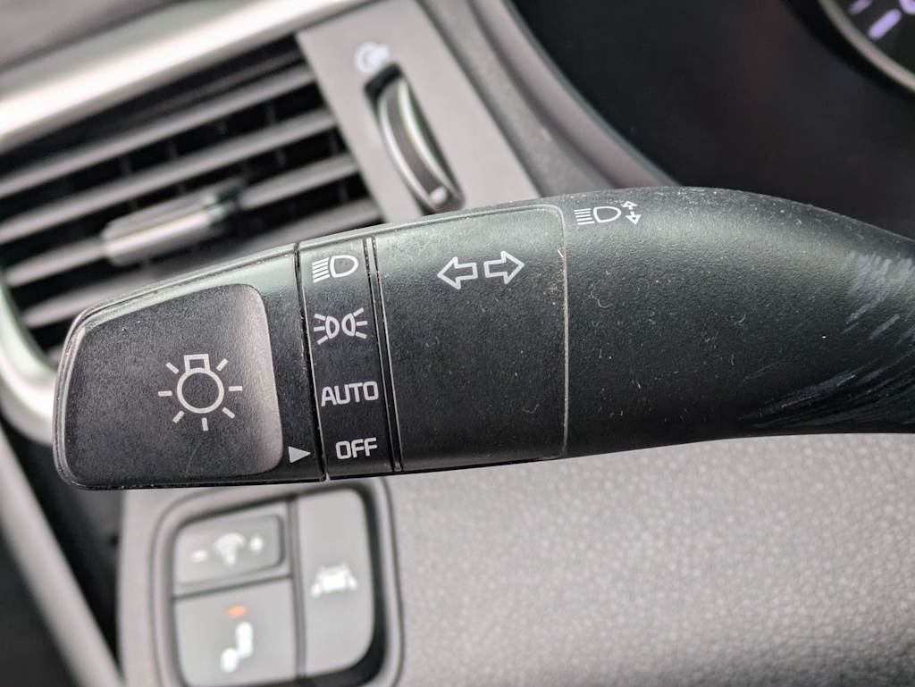 Thumbnail: 2020 Kia Optima - 12