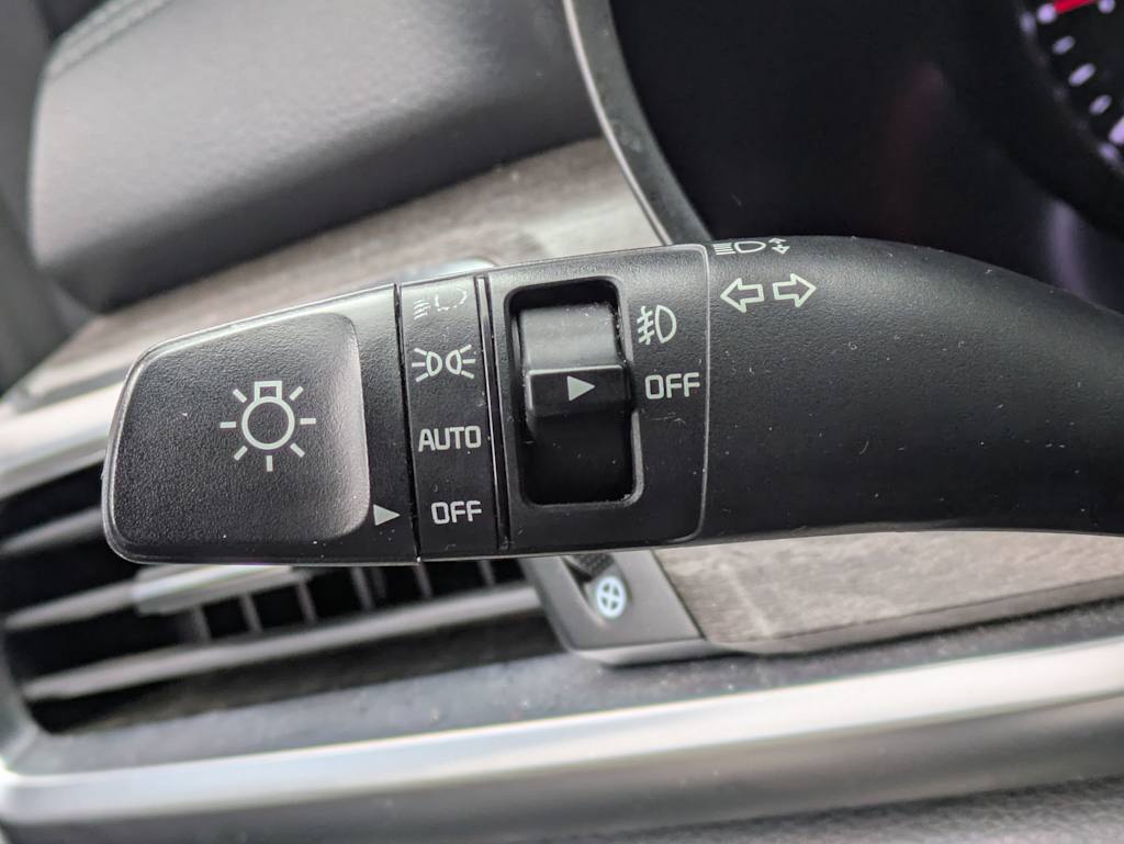 Thumbnail: 2020 Kia Telluride - 17