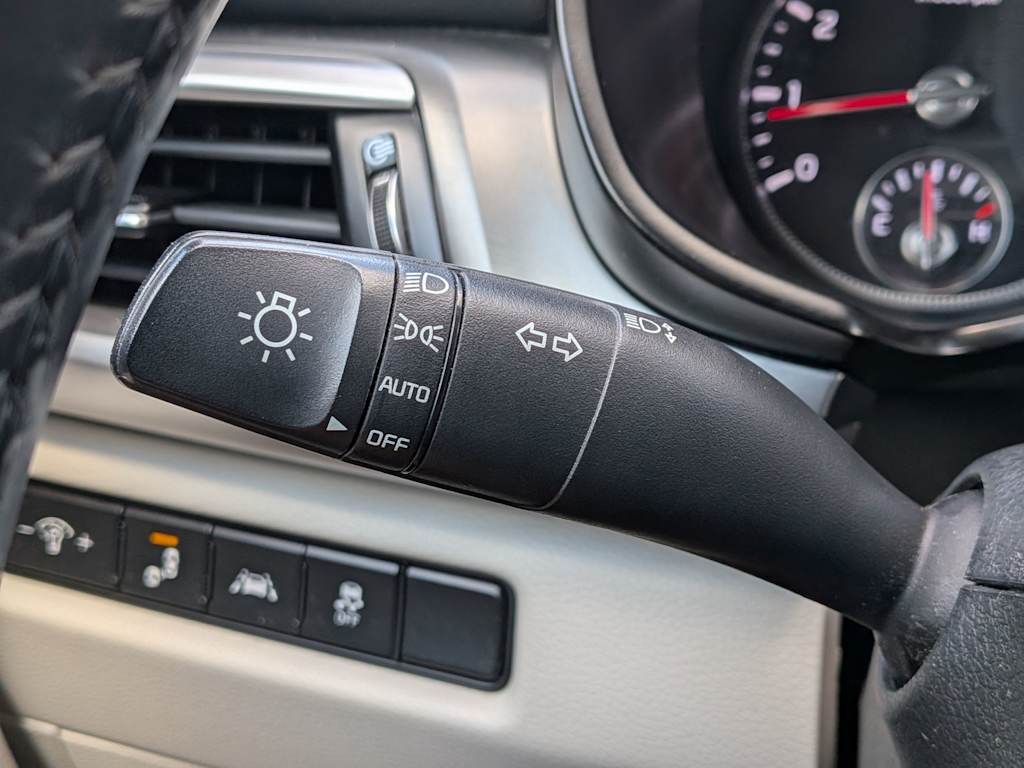 Thumbnail: 2021 Kia Telluride - 32