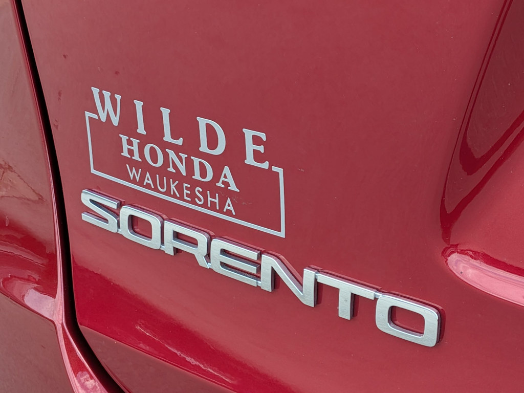 Thumbnail: 2016 Kia Sorento - 7