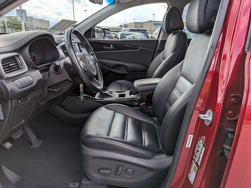 Thumbnail: 2016 Kia Sorento - 10
