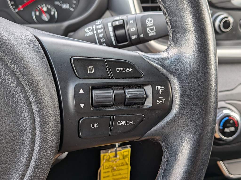 Thumbnail: 2016 Kia Sorento - 30