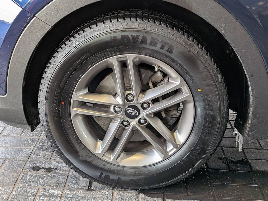 Thumbnail: 2017 Hyundai Santa Fe - 7