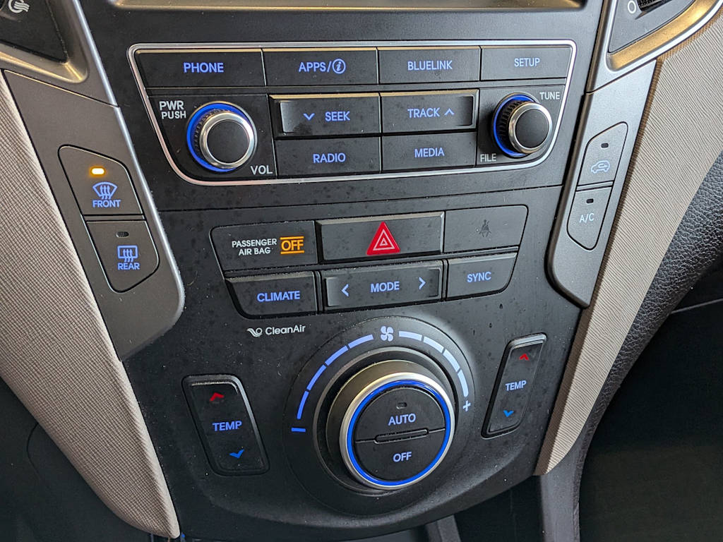 Thumbnail: 2017 Hyundai Santa Fe - 32