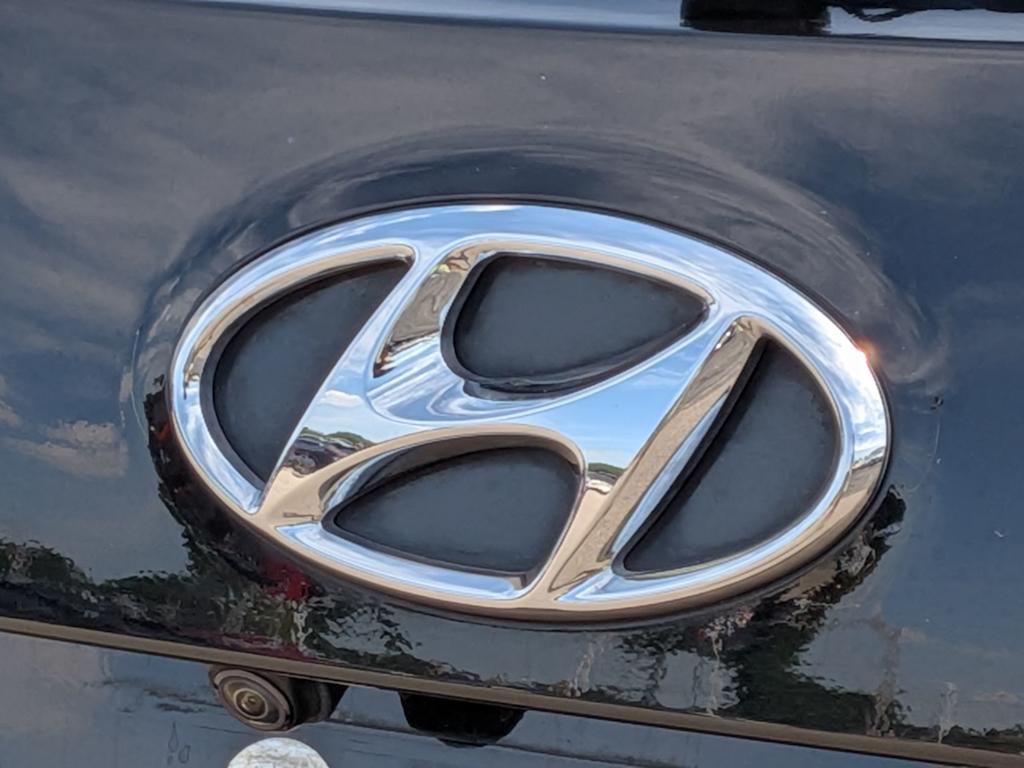 Thumbnail: 2017 Hyundai Santa Fe - 24