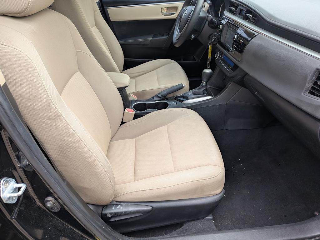 Thumbnail: 2015 Toyota Corolla - 11