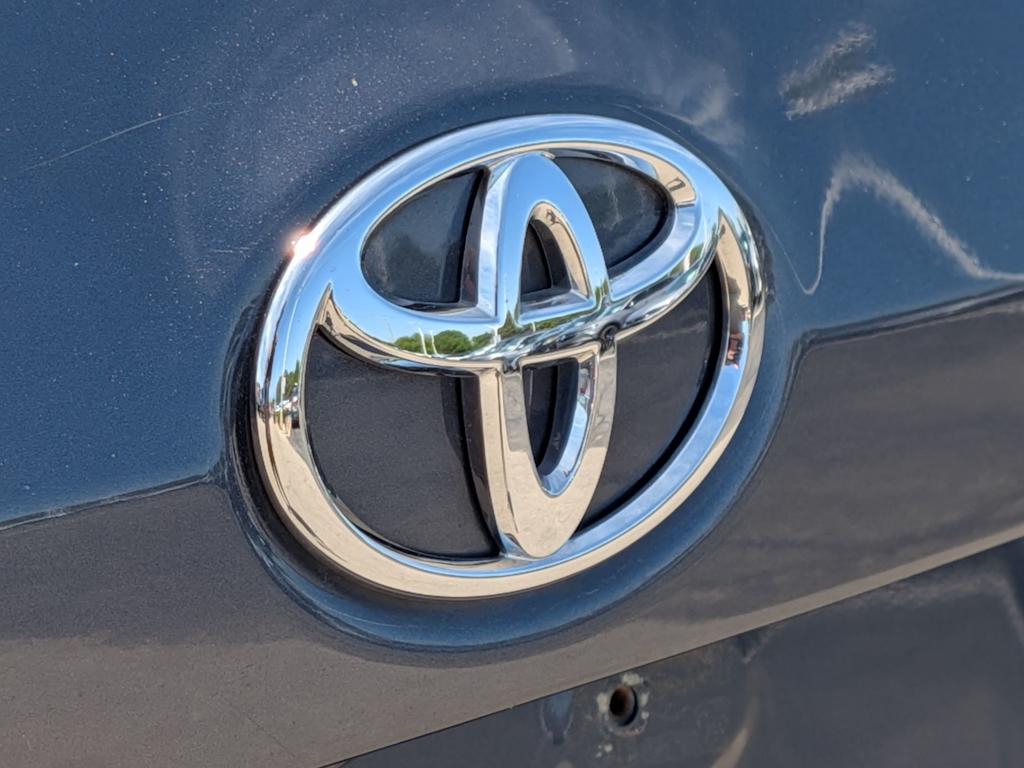 Thumbnail: 2018 Toyota Corolla - 23