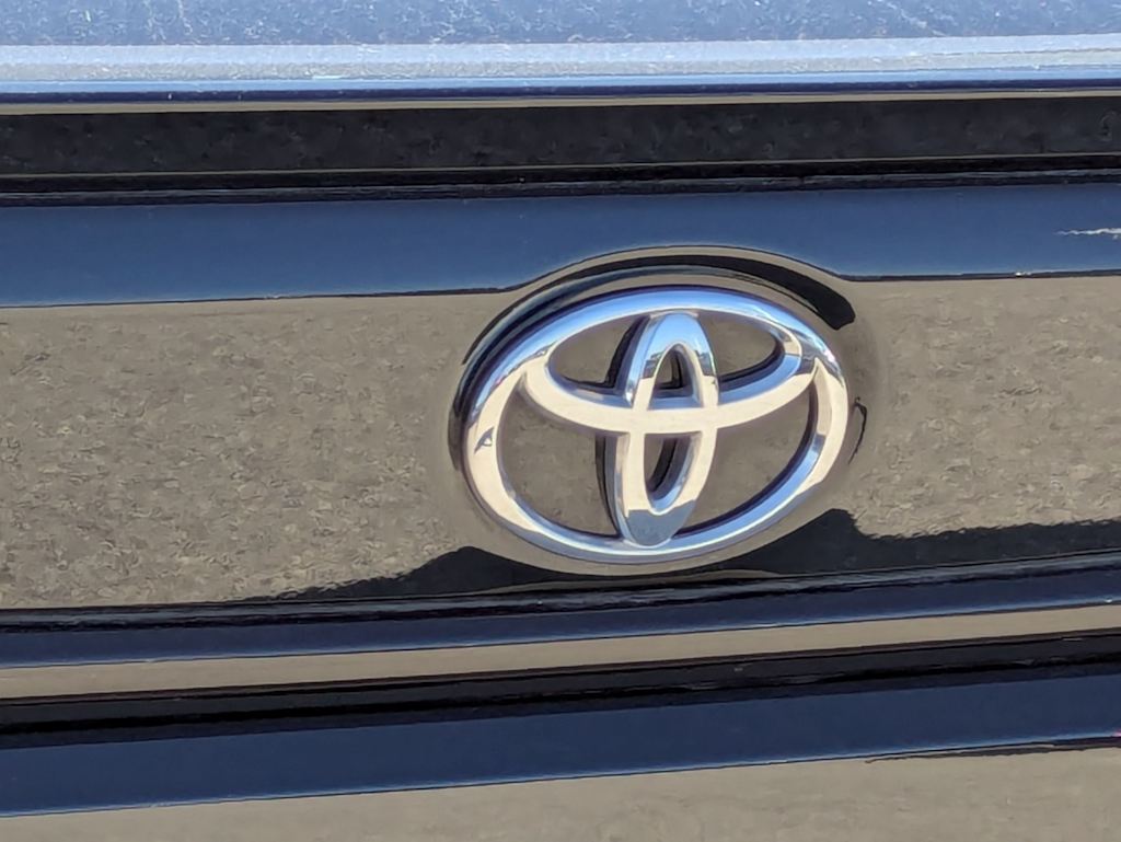 Thumbnail: 2023 Toyota Corolla - 6