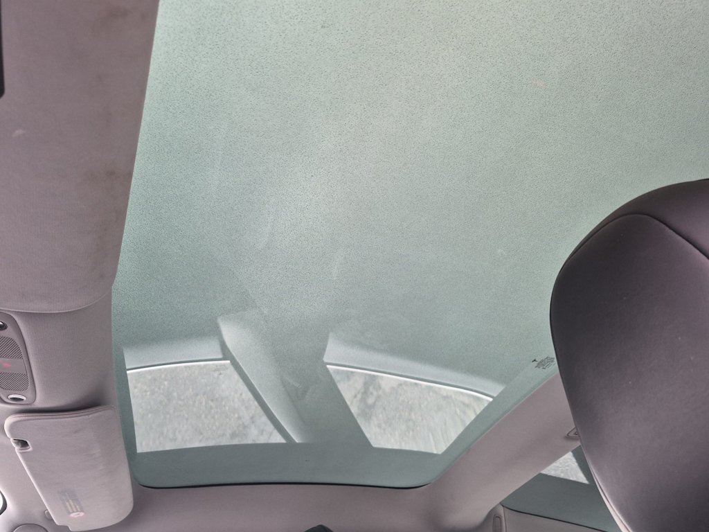 Thumbnail: 2020 Tesla Model 3 - 24