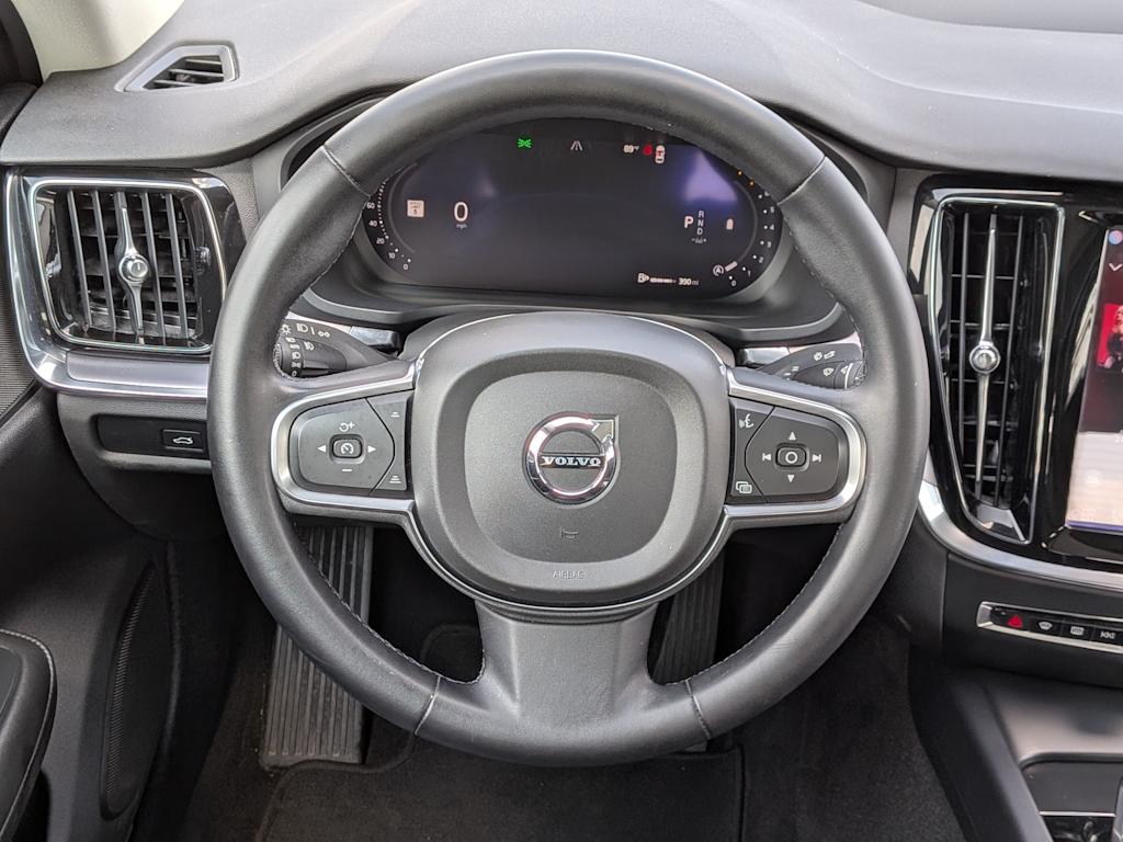 Thumbnail: 2024 Volvo S60 - 13