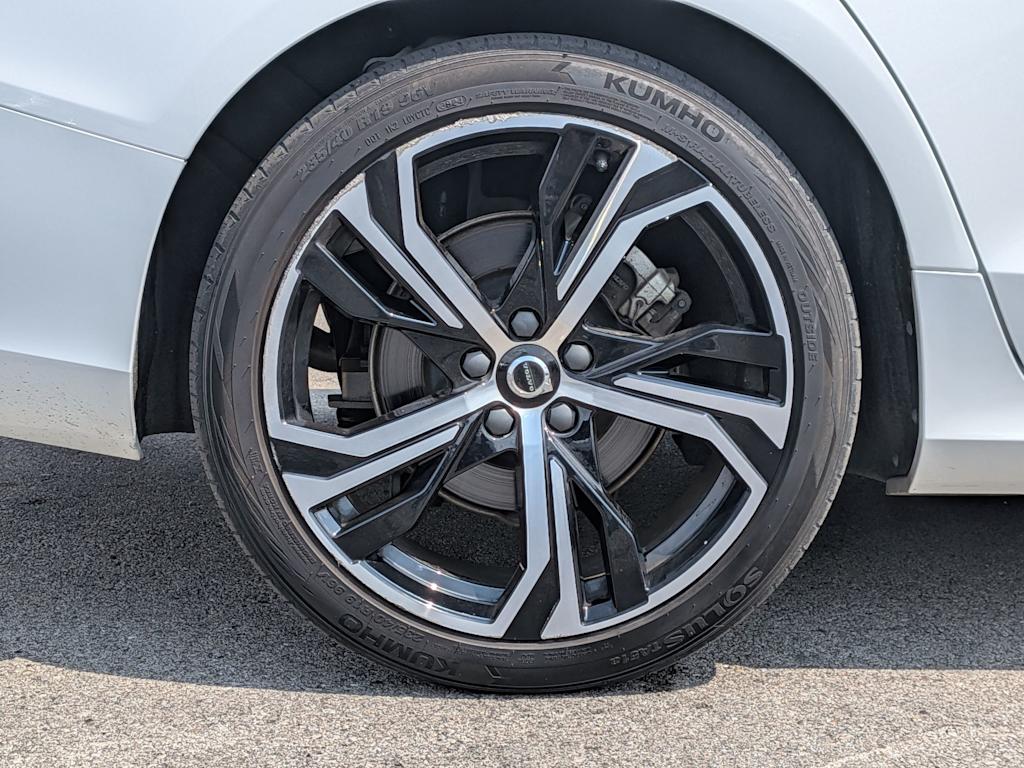 Thumbnail: 2024 Volvo S60 - 8