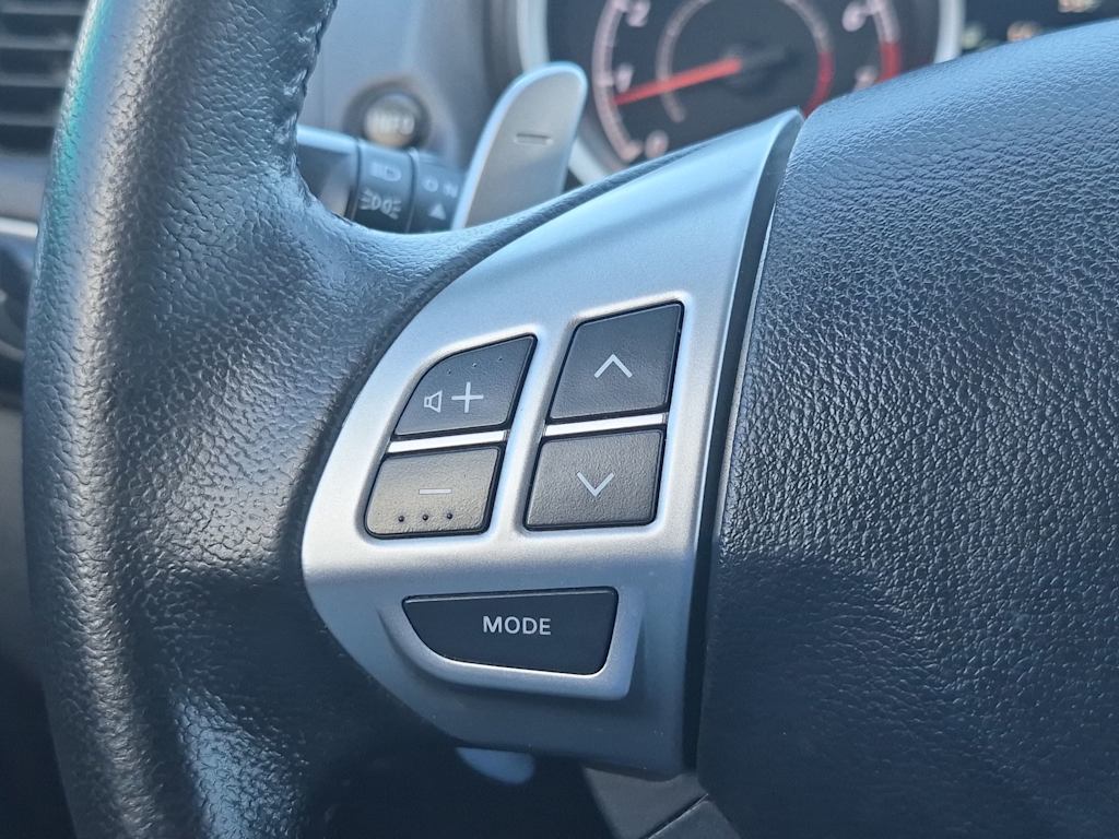 Thumbnail: 2013 Mitsubishi Lancer - 28