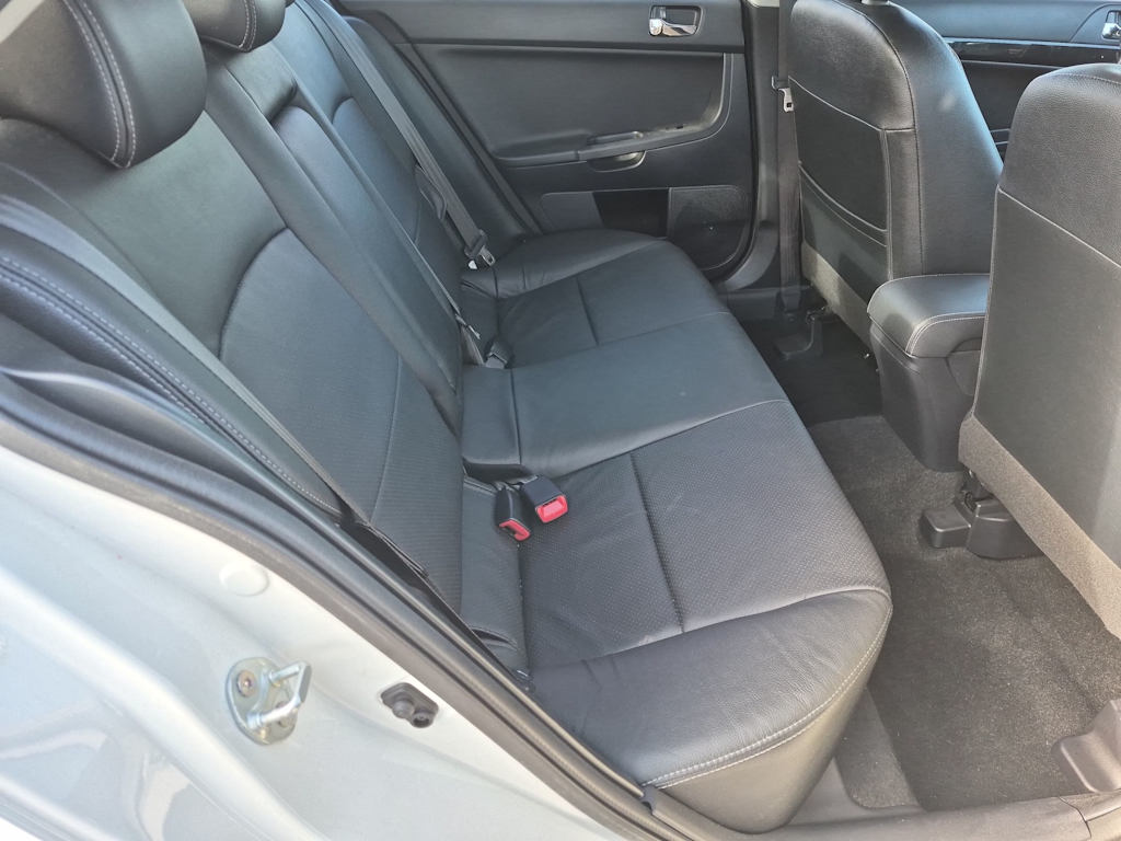 Thumbnail: 2013 Mitsubishi Lancer - 27