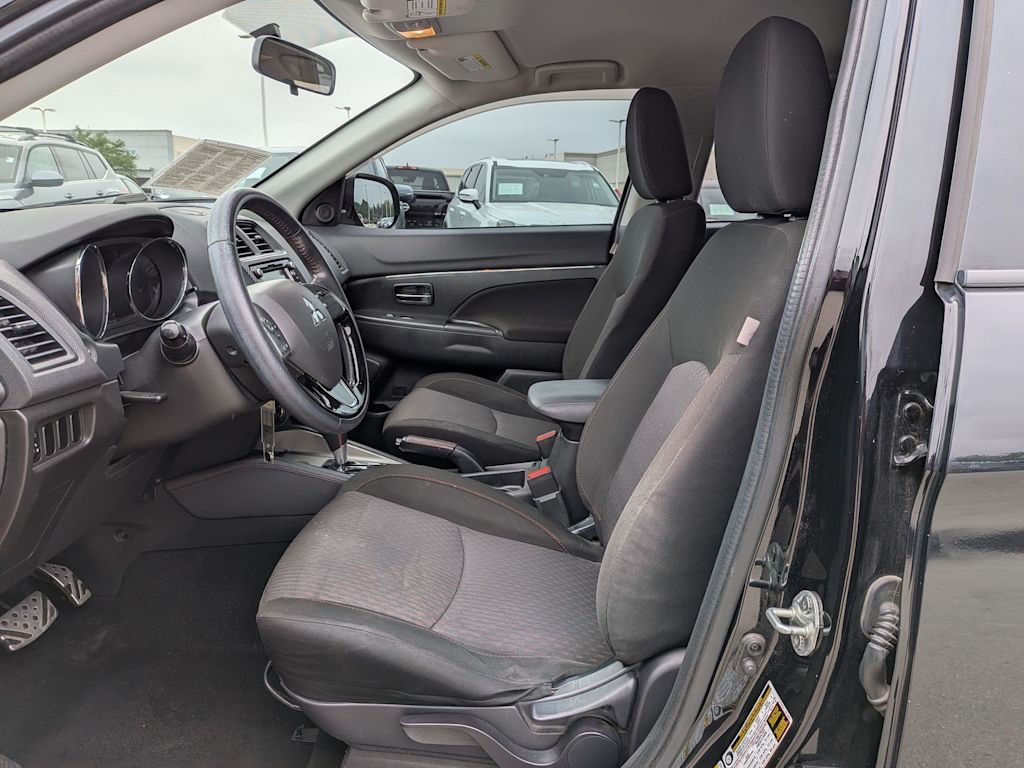 Thumbnail: 2018 Mitsubishi Outlander Sport - 10