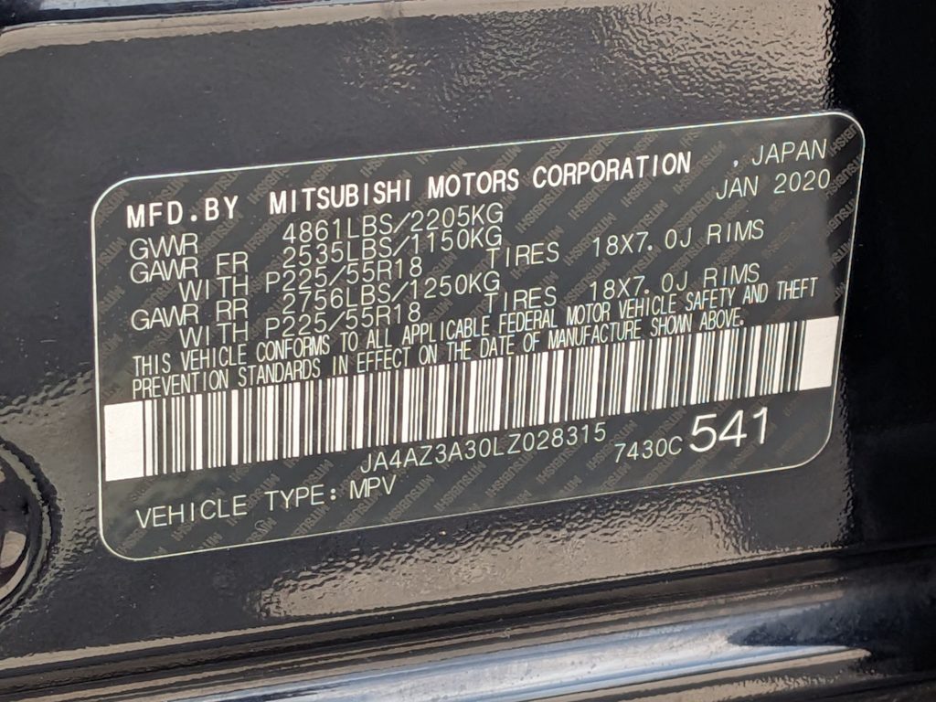 Thumbnail: 2020 Mitsubishi Outlander - 18
