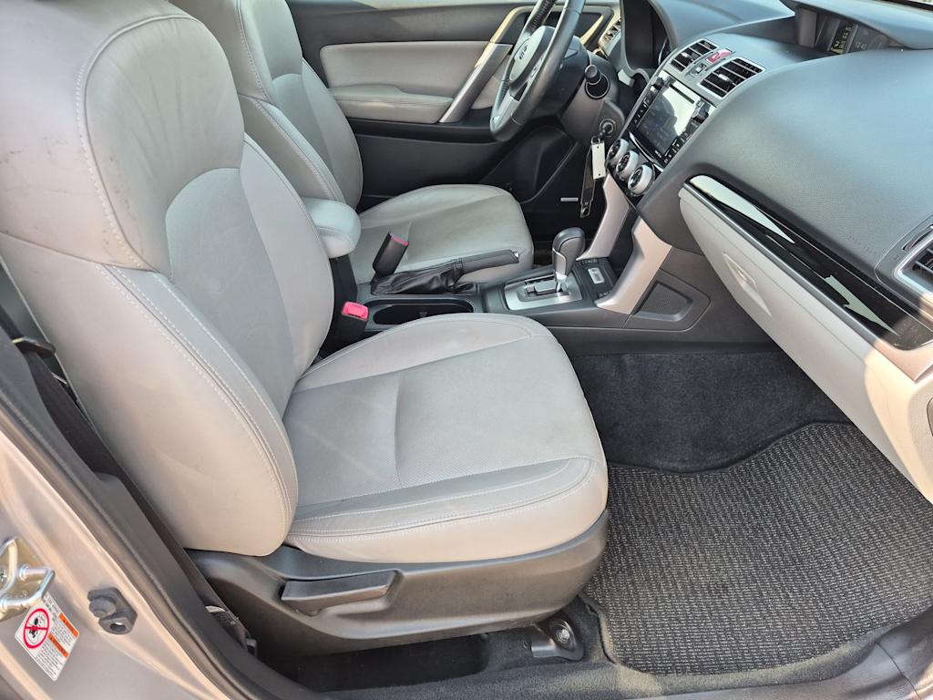 Thumbnail: 2017 Subaru Forester - 11