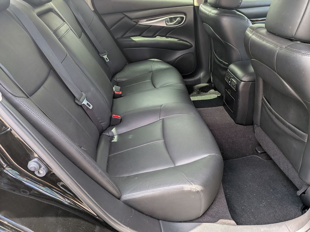 Thumbnail: 2018 INFINITI Q70 - 24