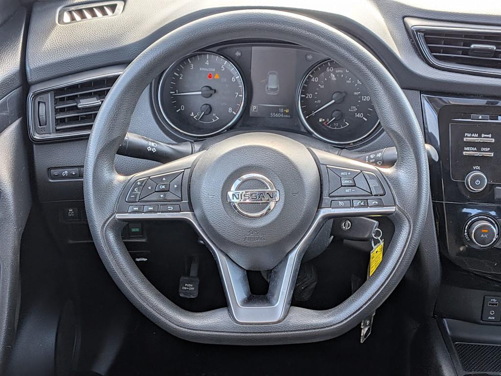 Thumbnail: 2017 Nissan Rogue - 12