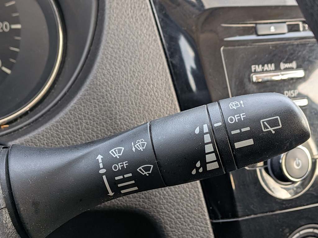 Thumbnail: 2017 Nissan Rogue - 30