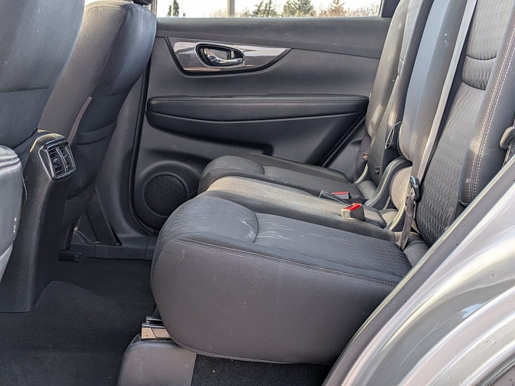 Thumbnail: 2017 Nissan Rogue - 11