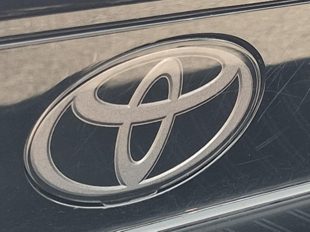 Thumbnail: 2024 Toyota Prius - 25