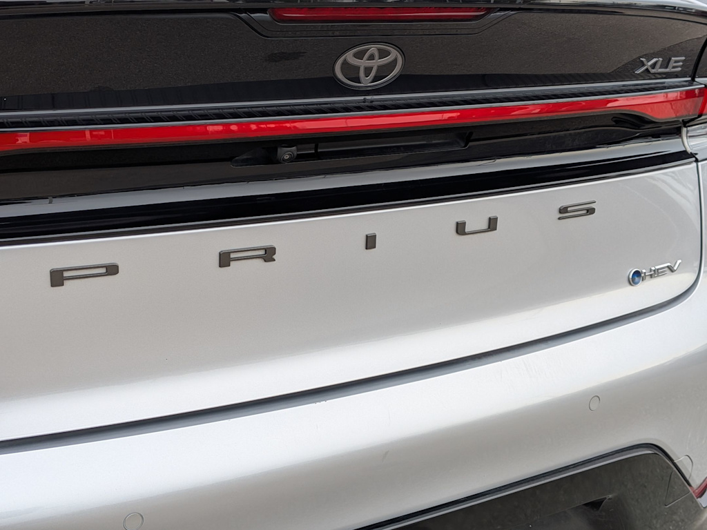 Thumbnail: 2024 Toyota Prius - 7