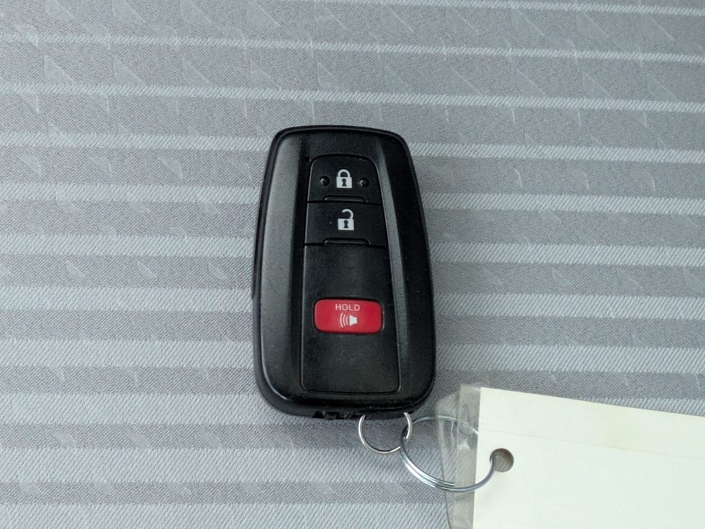 Thumbnail: 2018 Toyota Prius - 17