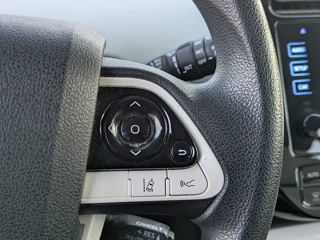 Thumbnail: 2018 Toyota Prius - 27