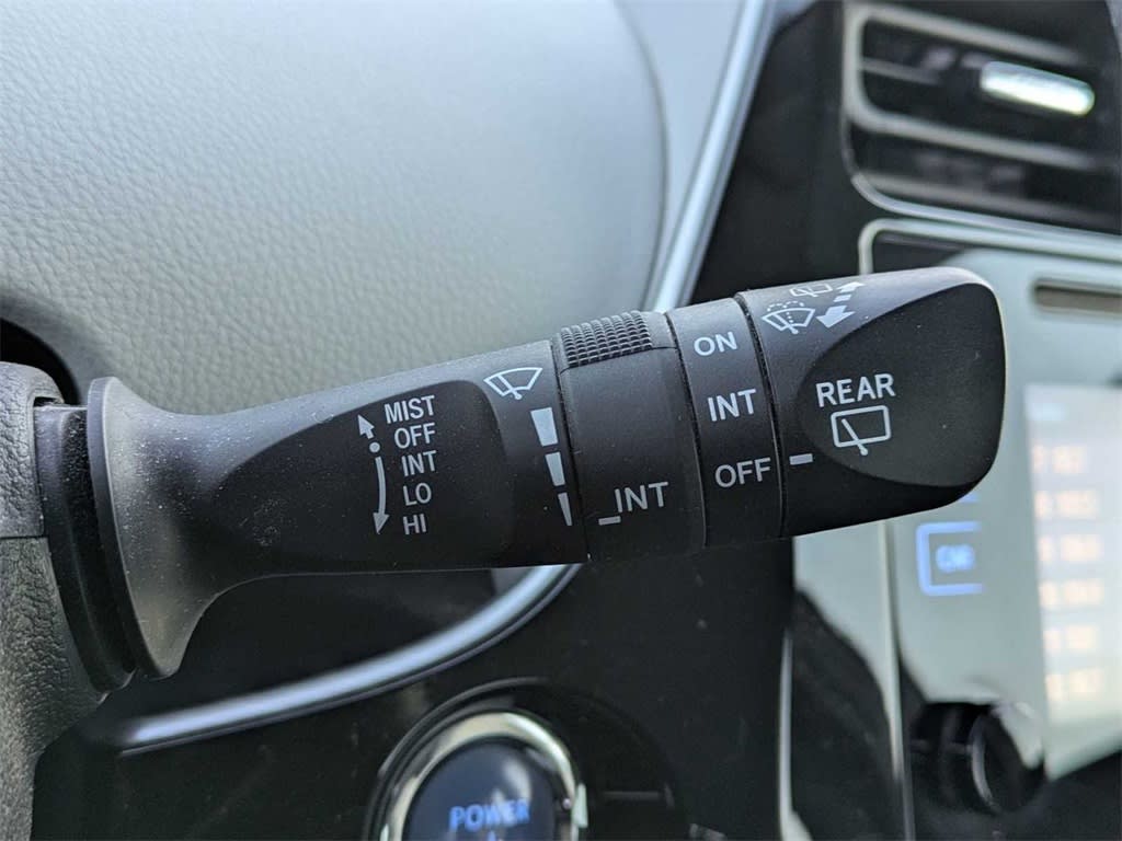 Thumbnail: 2018 Toyota Prius - 35